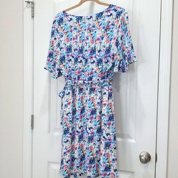 Gibson Latimer Floral Print Dress With Tie Belt, Size Large - Picture 7 of 7